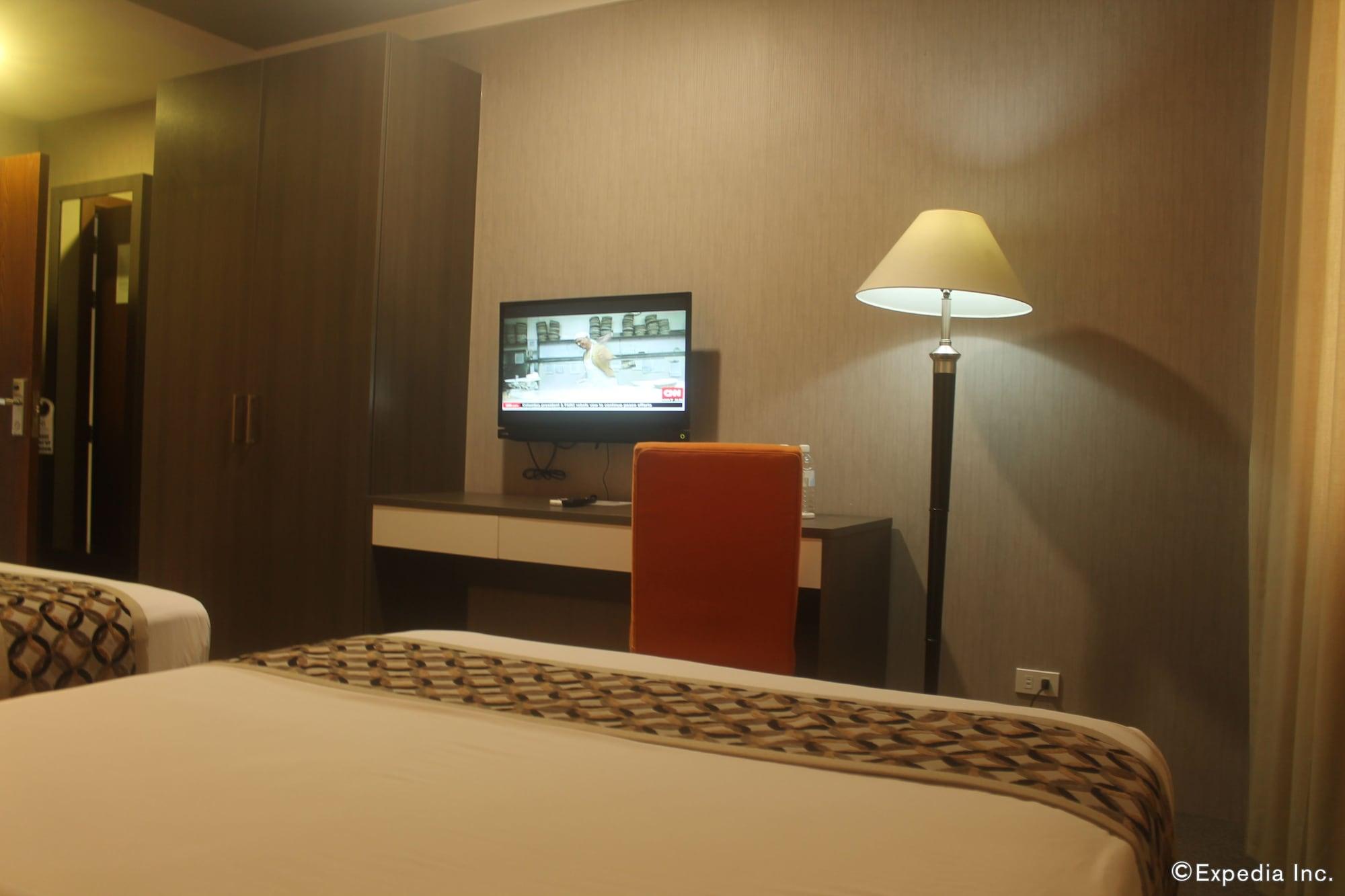 88 Courtyard Hotel