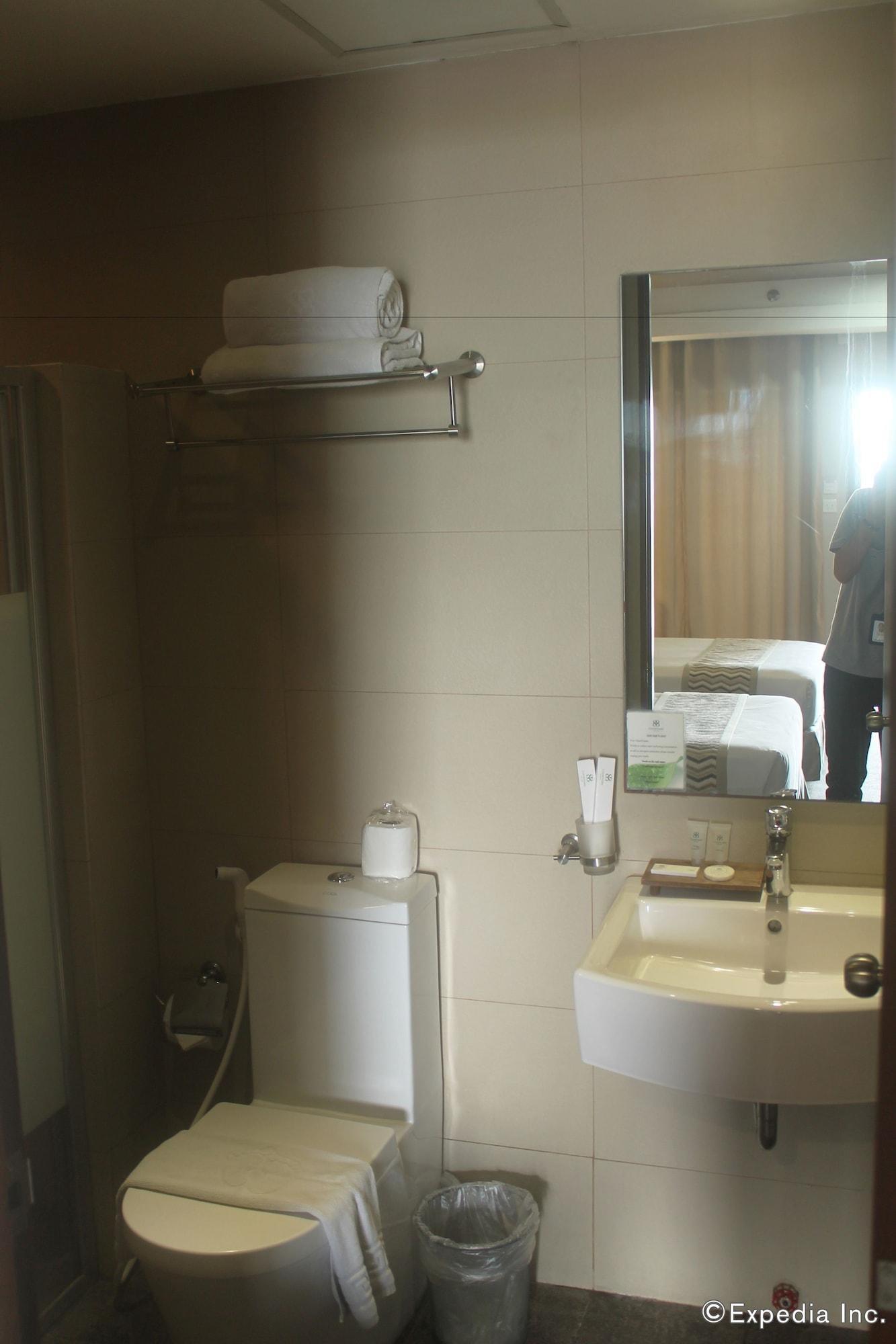 88 Courtyard Hotel