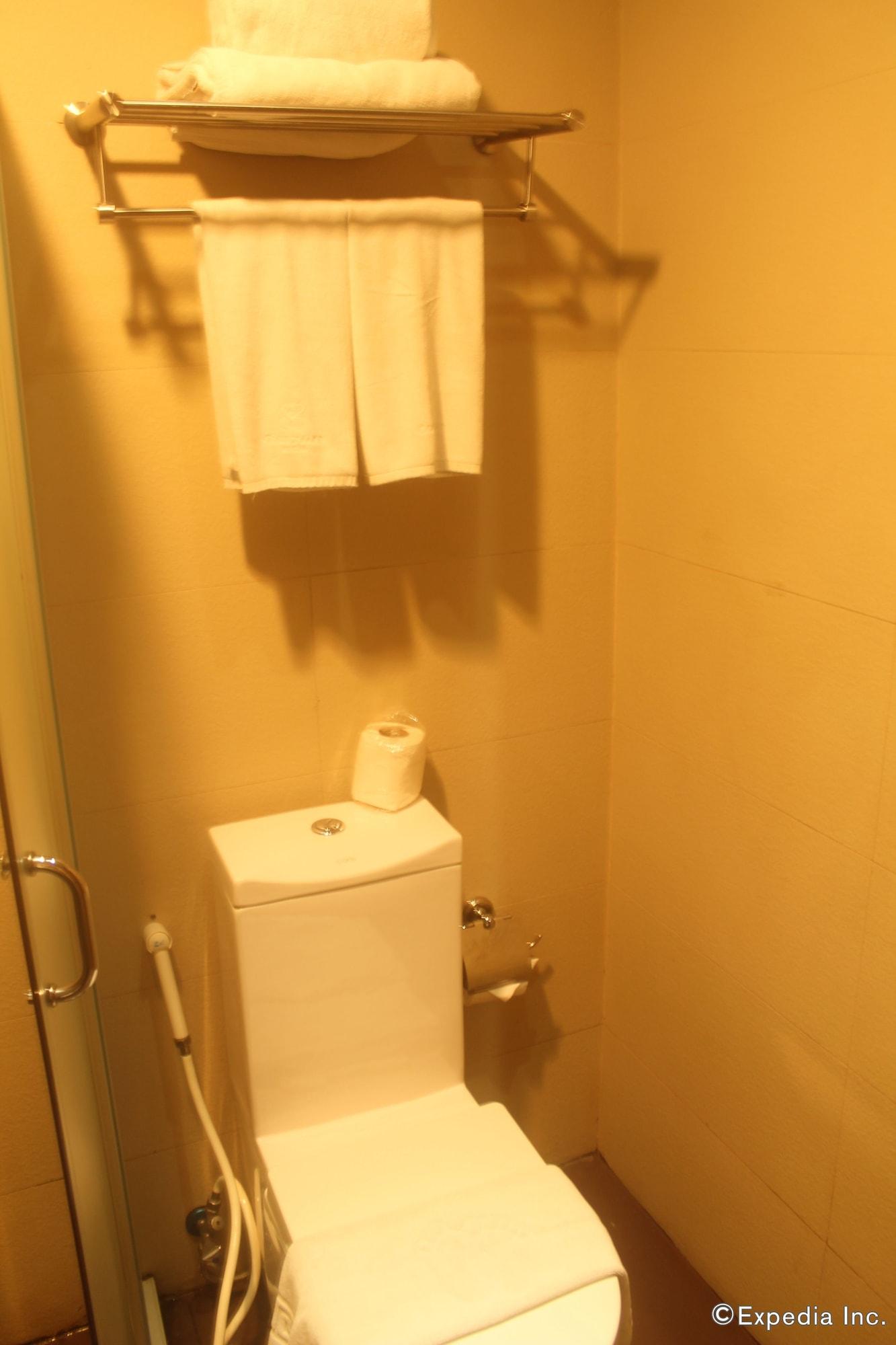 88 Courtyard 3* Pasay