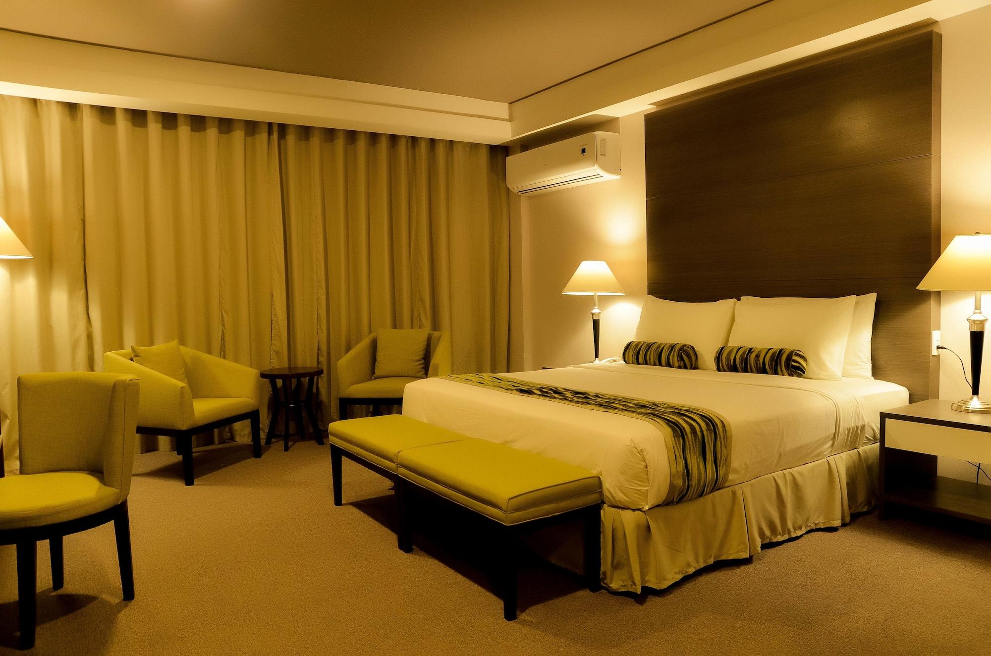 88 Courtyard Hotel 3*