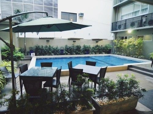 88 Courtyard Hotel 3*