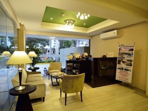 88 Courtyard Hotel