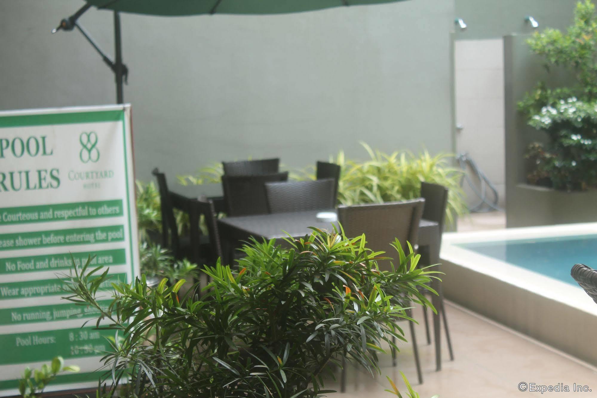 88 Courtyard Hotel