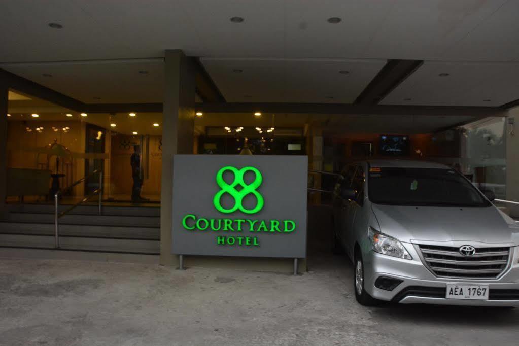 88 Courtyard 3* Pasay